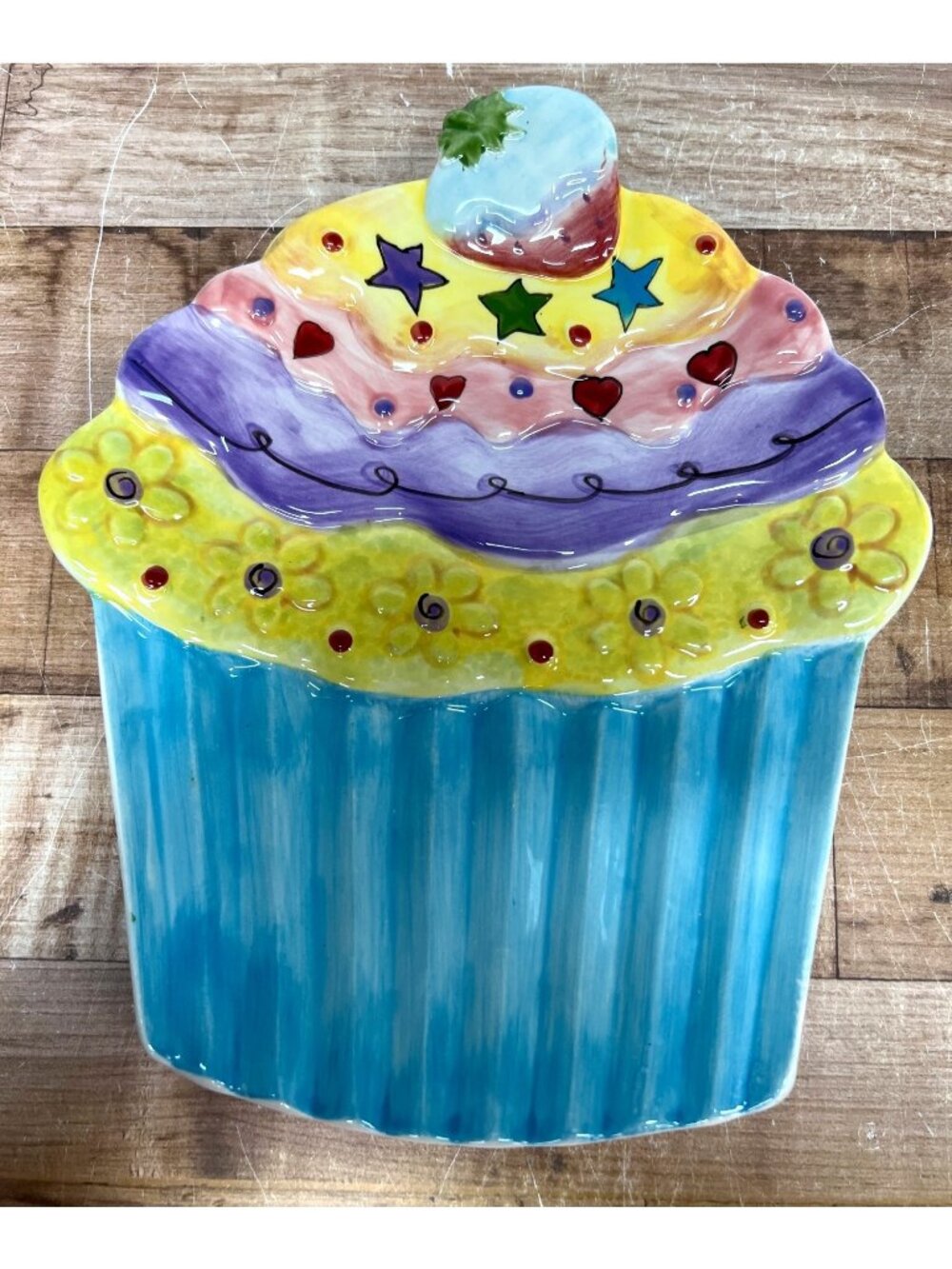 Hand-Painted Ceramic Cupcake Shaped Decorative Plate By Certified International